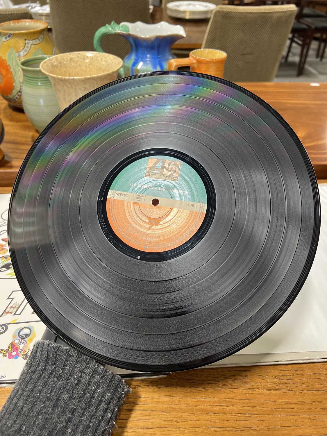 Eleven Led Zeppelin and Black Sabbath vinyl LP records - Image 5 of 6