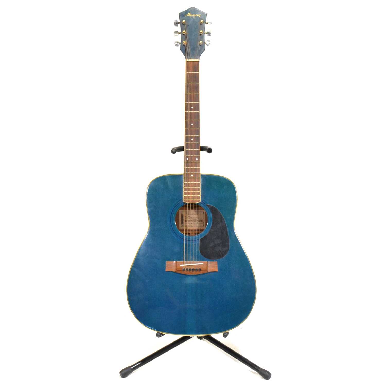 Three six string acoustic guitars, including Rikter 20PGD; Yamaha F310; Harmony - Image 2 of 3