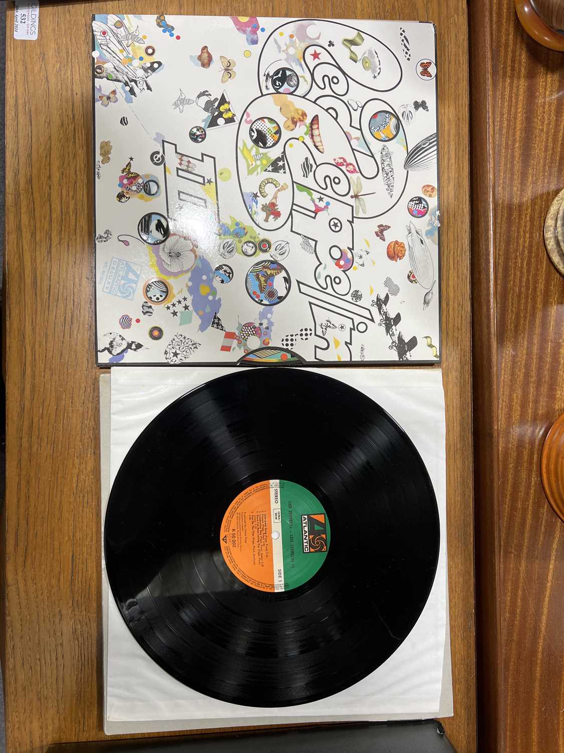 Eleven Led Zeppelin and Black Sabbath vinyl LP records - Image 4 of 6