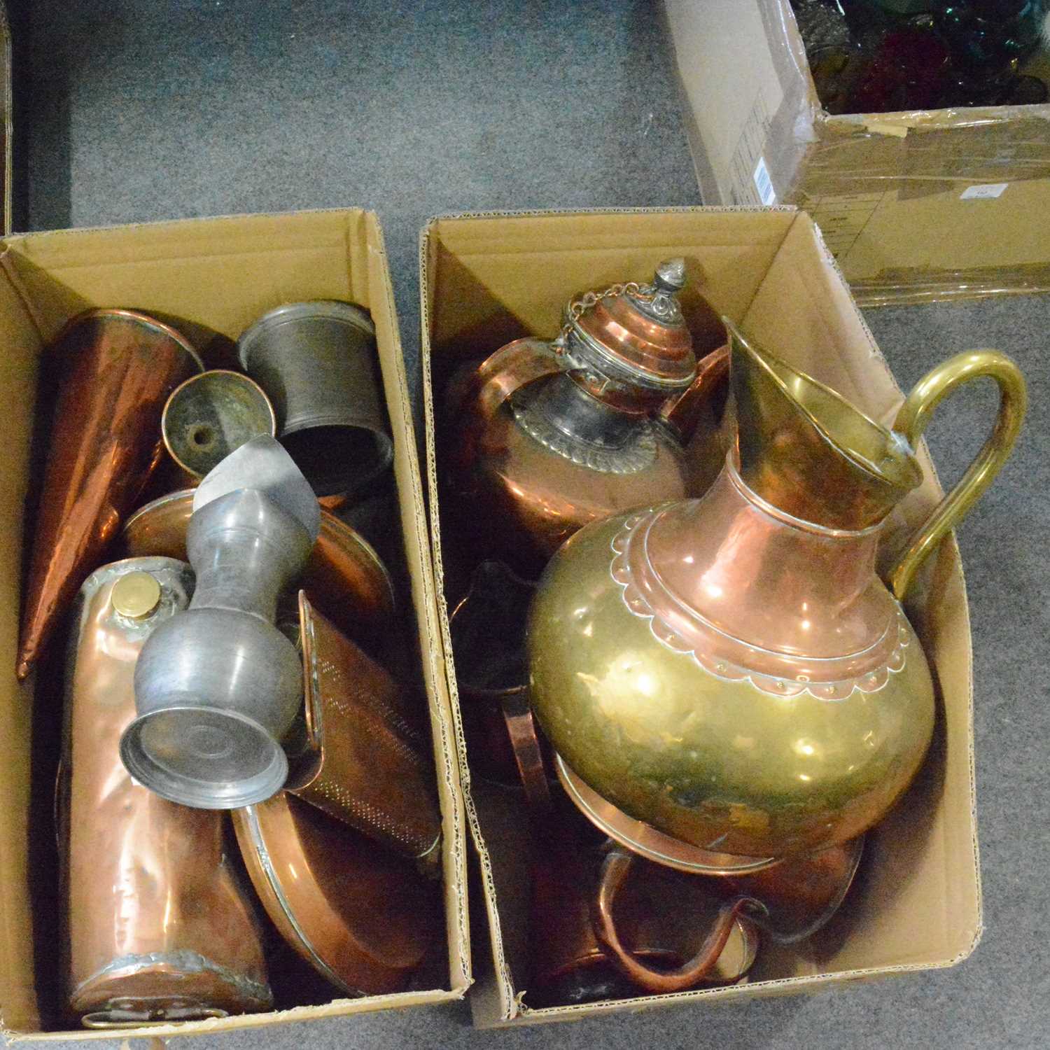 Collection of metalware, - Image 2 of 4