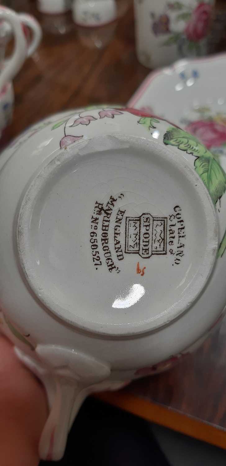 Extensive tea and dinner service by Copeland Spode 'Marlborough Sprays' pattern - Image 15 of 33