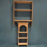 Four sets of pine pine open shelves.