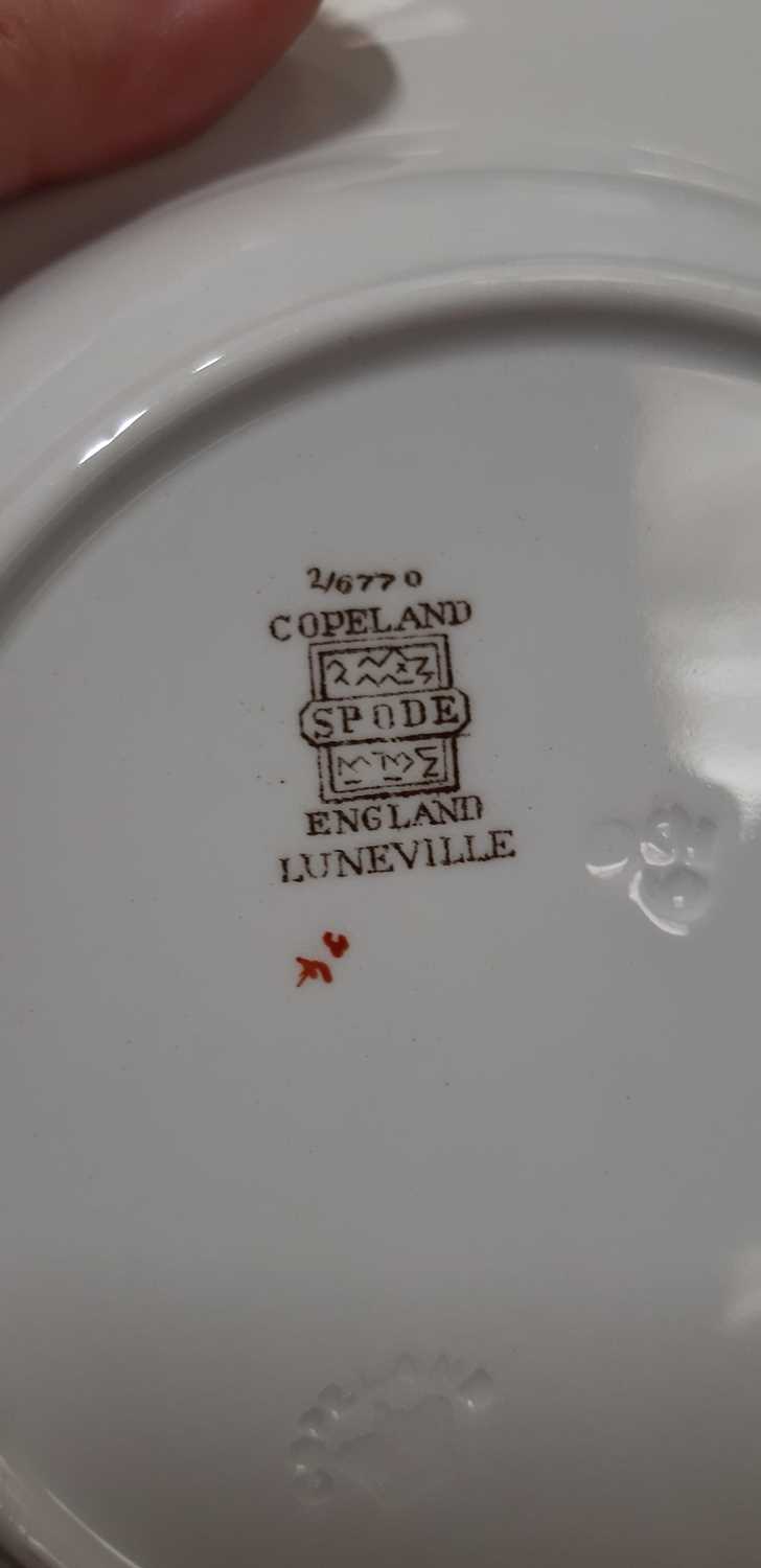 Extensive tea and dinner service by Copeland Spode 'Marlborough Sprays' pattern - Image 32 of 33