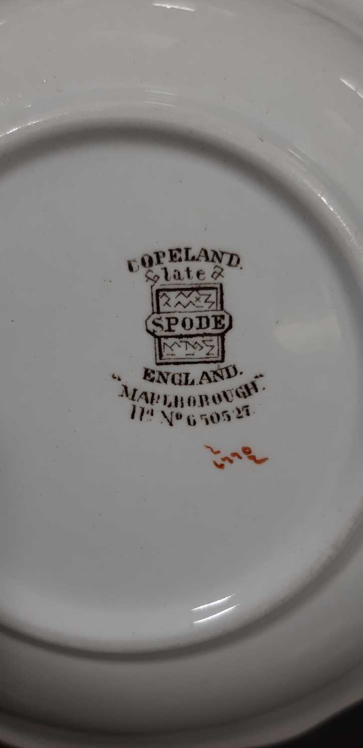 Extensive tea and dinner service by Copeland Spode 'Marlborough Sprays' pattern - Image 31 of 33