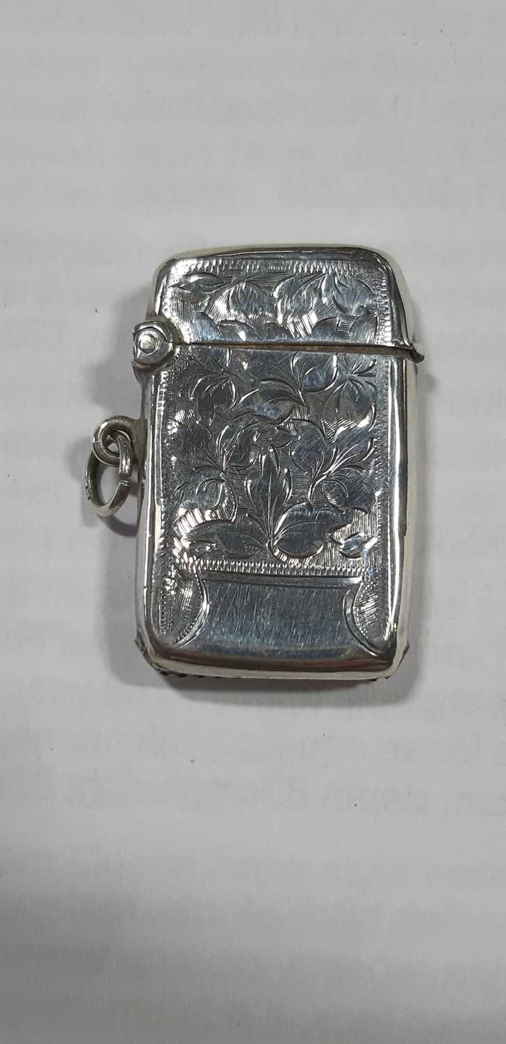 George IV silver caddy spoon, Elephant pin cushion, vestas, etc - Image 7 of 8