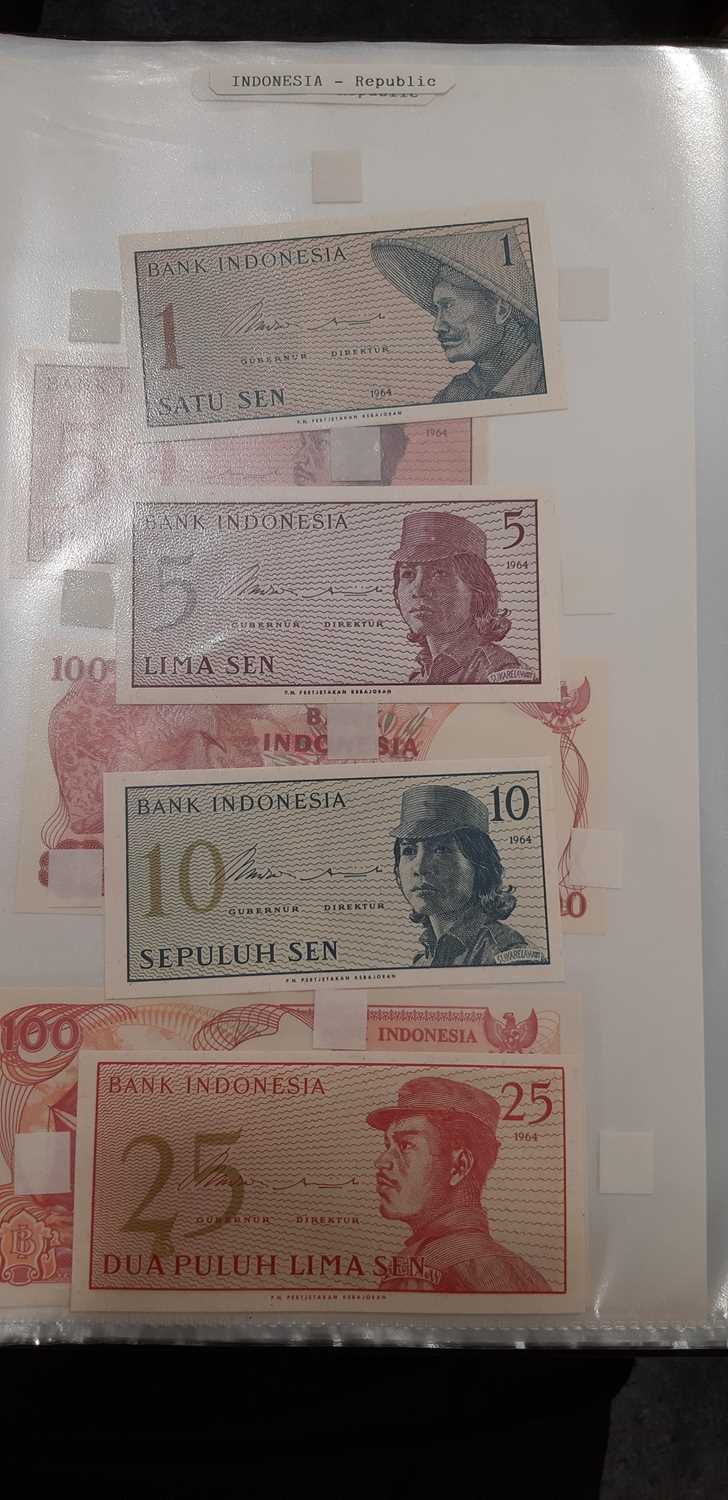 Collection of worldwide banknotes - Image 24 of 24
