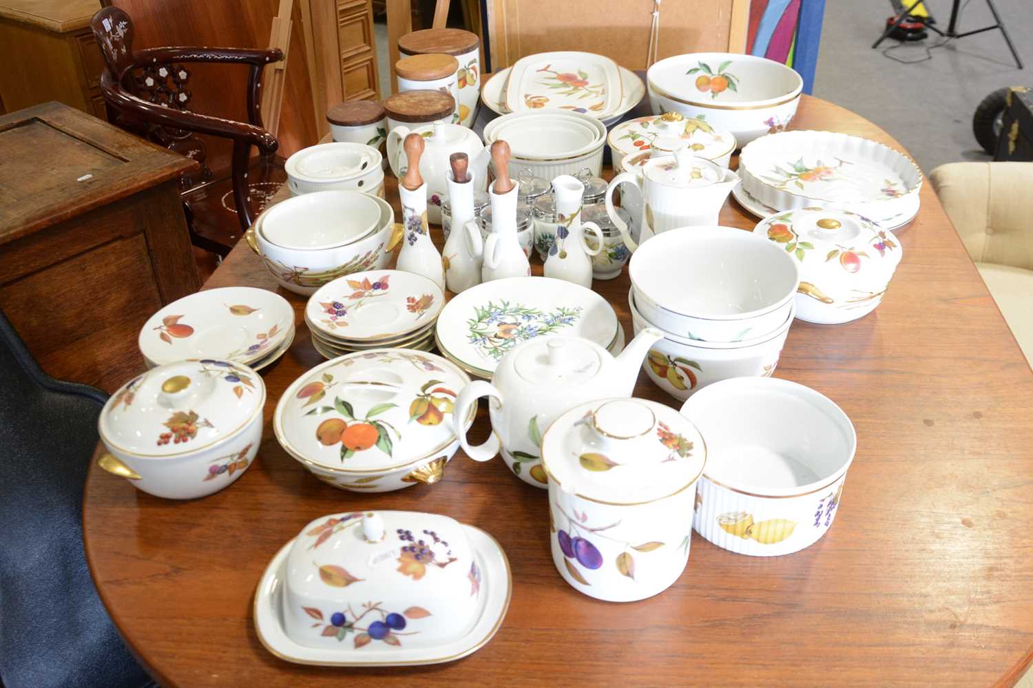 Large quantity of Royal Worcester Evesham tea, coffee and table wares - Image 2 of 2