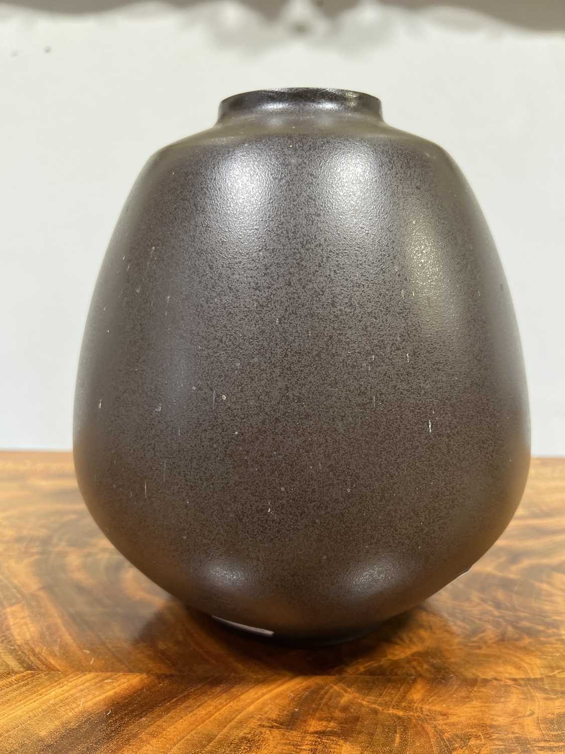 Japanese bronze vase, Meiji period - Image 4 of 8