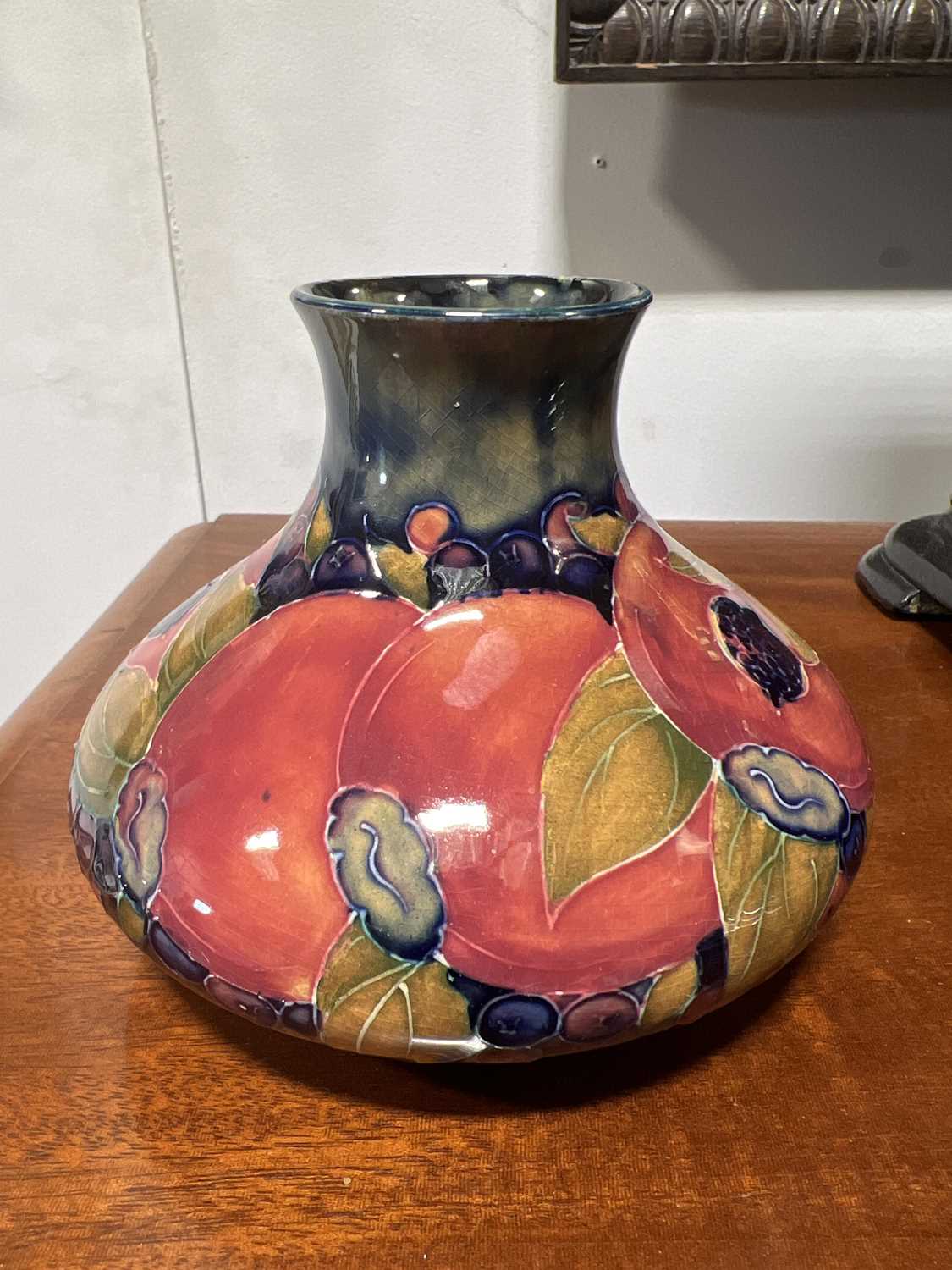 William Moorcroft Pomegranate design vase - Image 5 of 8