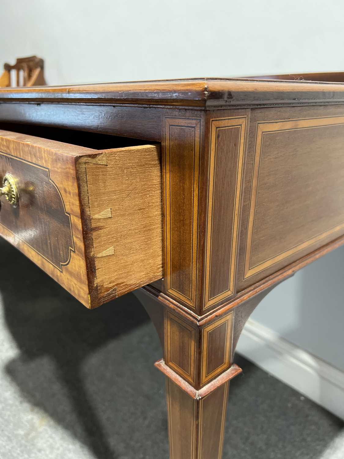 Victorian mahogany writing table, - Image 5 of 6