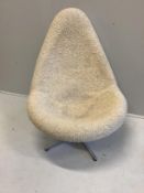 A mid century Greaves and Thomas style egg chair width 78cm, depth 80cm, height 101cm