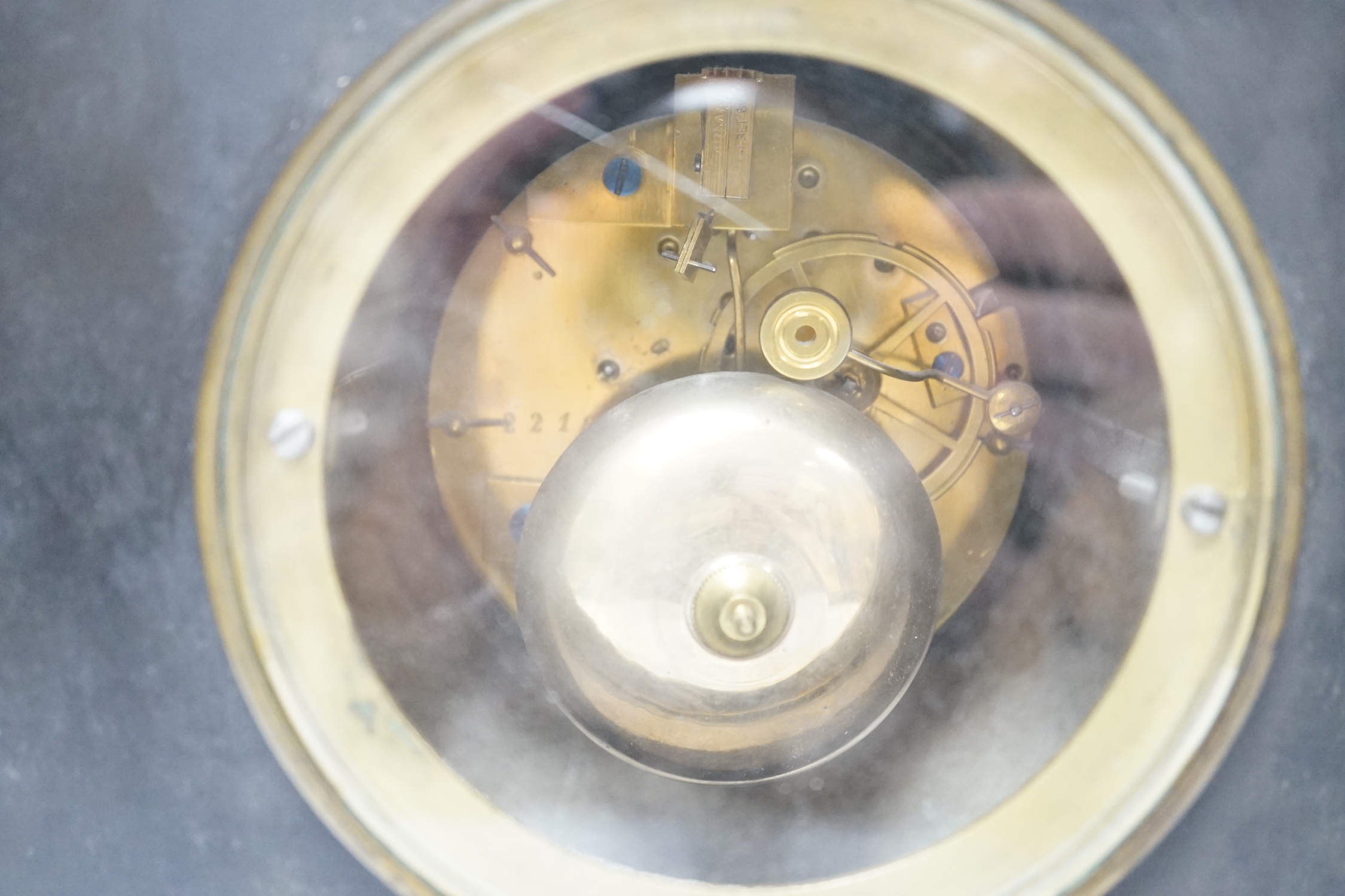 A black slate and marble mantle clock, 6.5cm high - Image 6 of 6