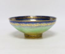 A Minton lustre bowl with cockerel design to the centre, 19cm diameter
