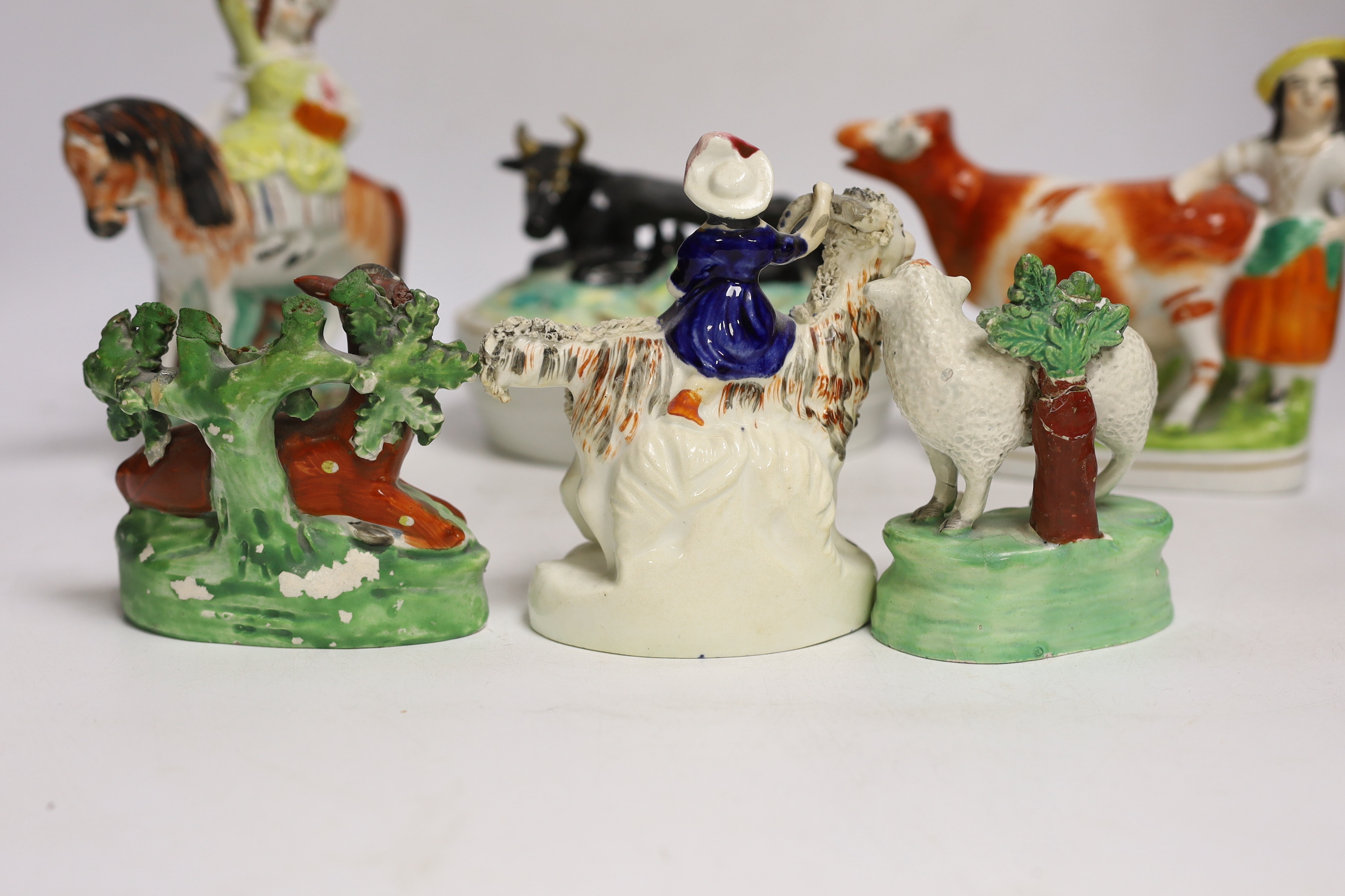 A Victorian Staffordshire cow tureen and cover, and five other Staffordshire figures, largest 18cm - Bild 3 aus 8