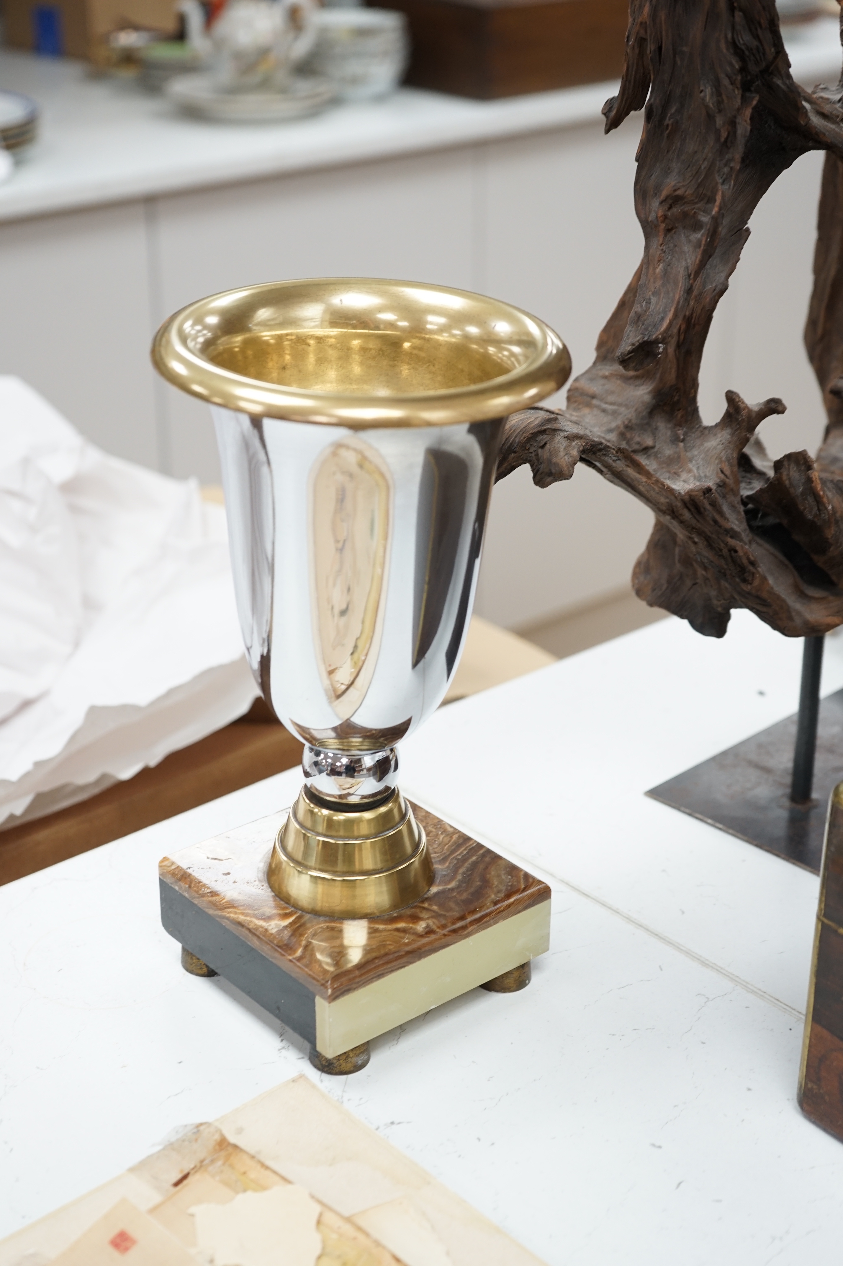 A French chrome, bronze and marble Art Deco 4 glass clock with two pedestal vase garnitures and a - Image 5 of 5