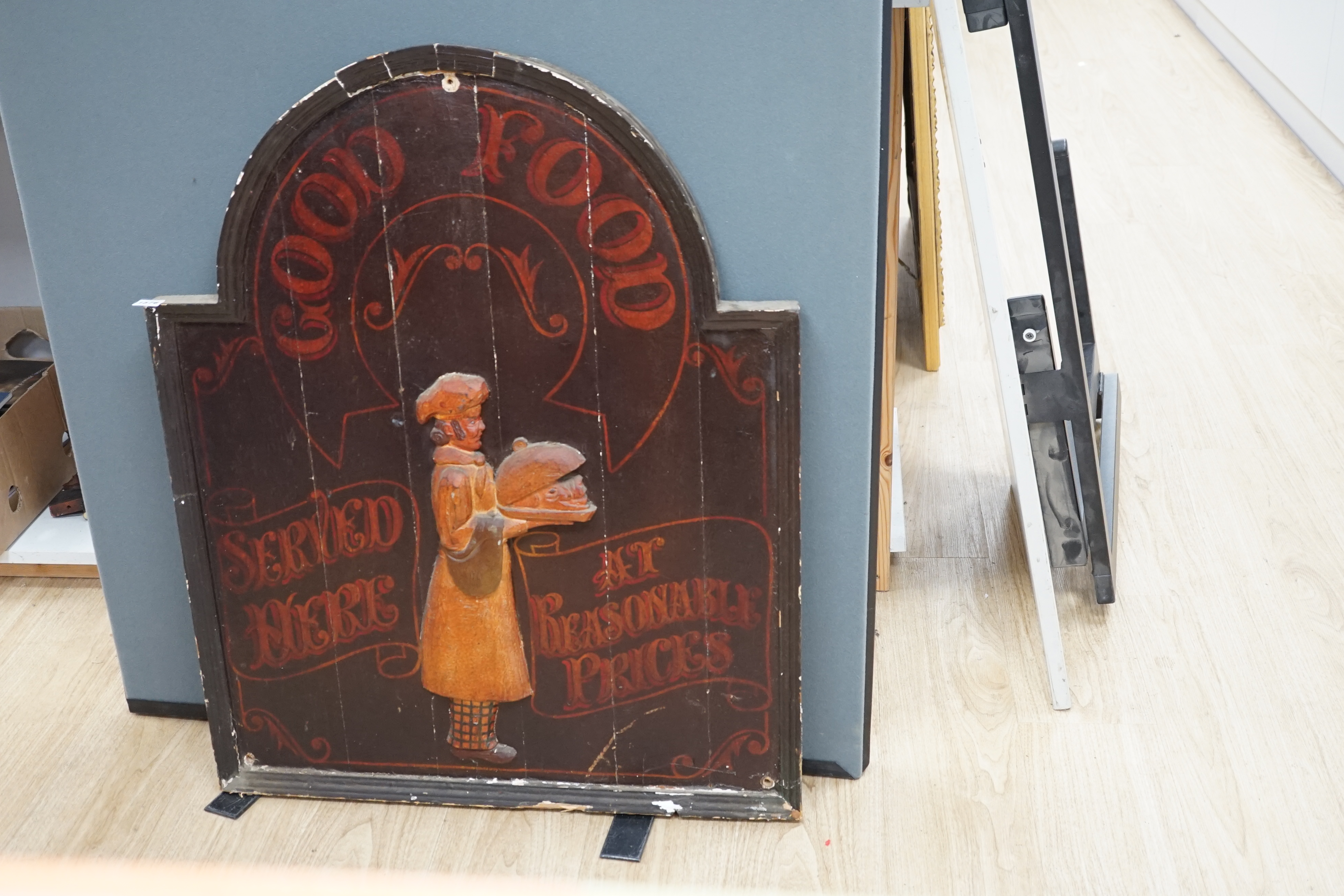 A 'Good Food' painted wood advertising sign, 93 x 74cm - Image 2 of 5