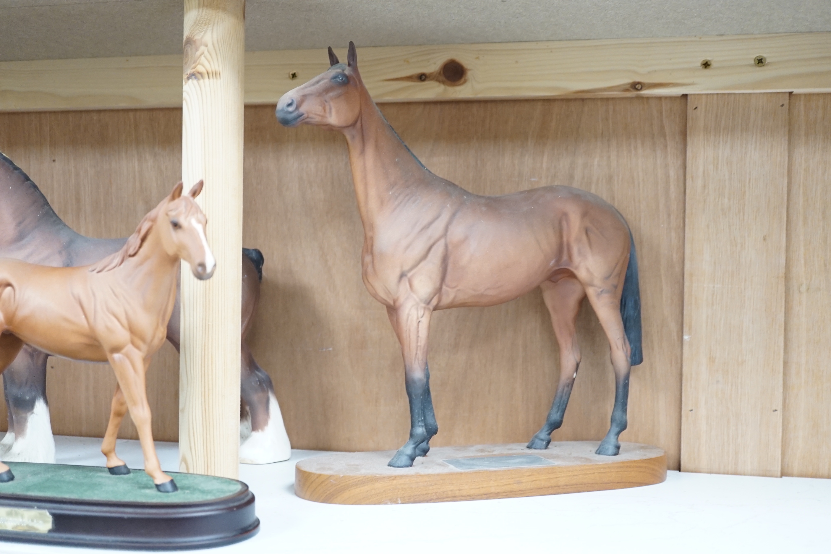 Five Beswick horses including a huntsman on a grey and Palomino pony with boy rider, huntsman 20.5cm - Bild 2 aus 5