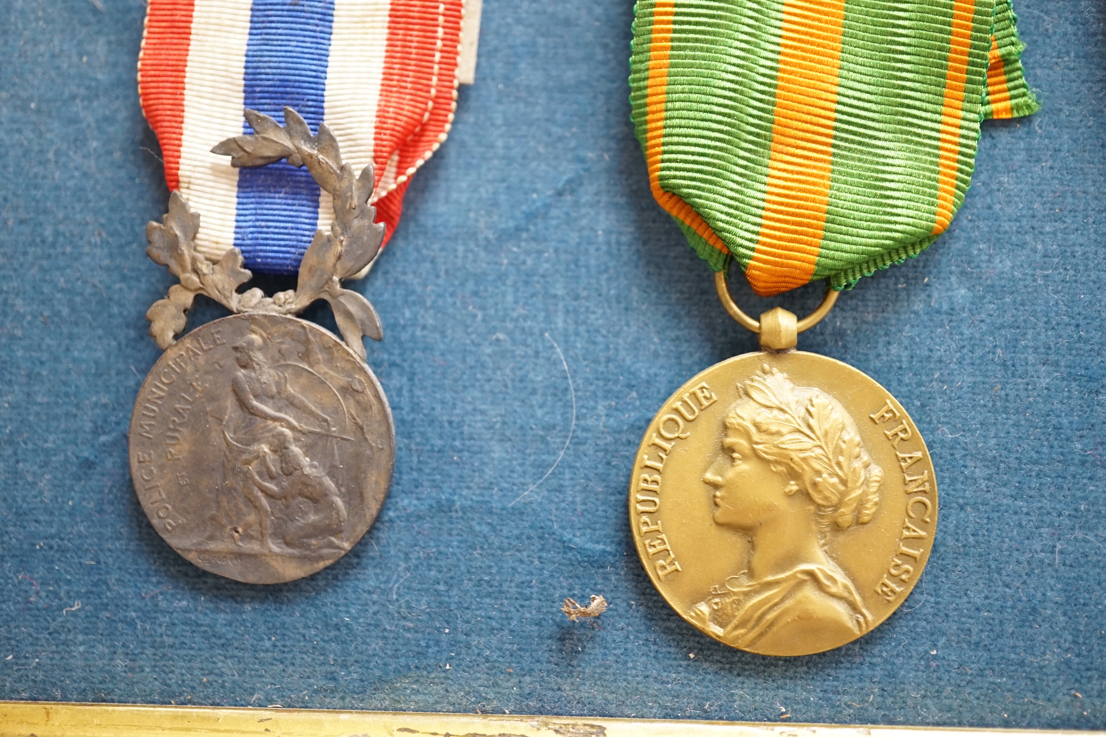 Eighteen French medals, including The War Cross, TOE French Legion Cross, Medal of Honour, Croix - Image 8 of 15