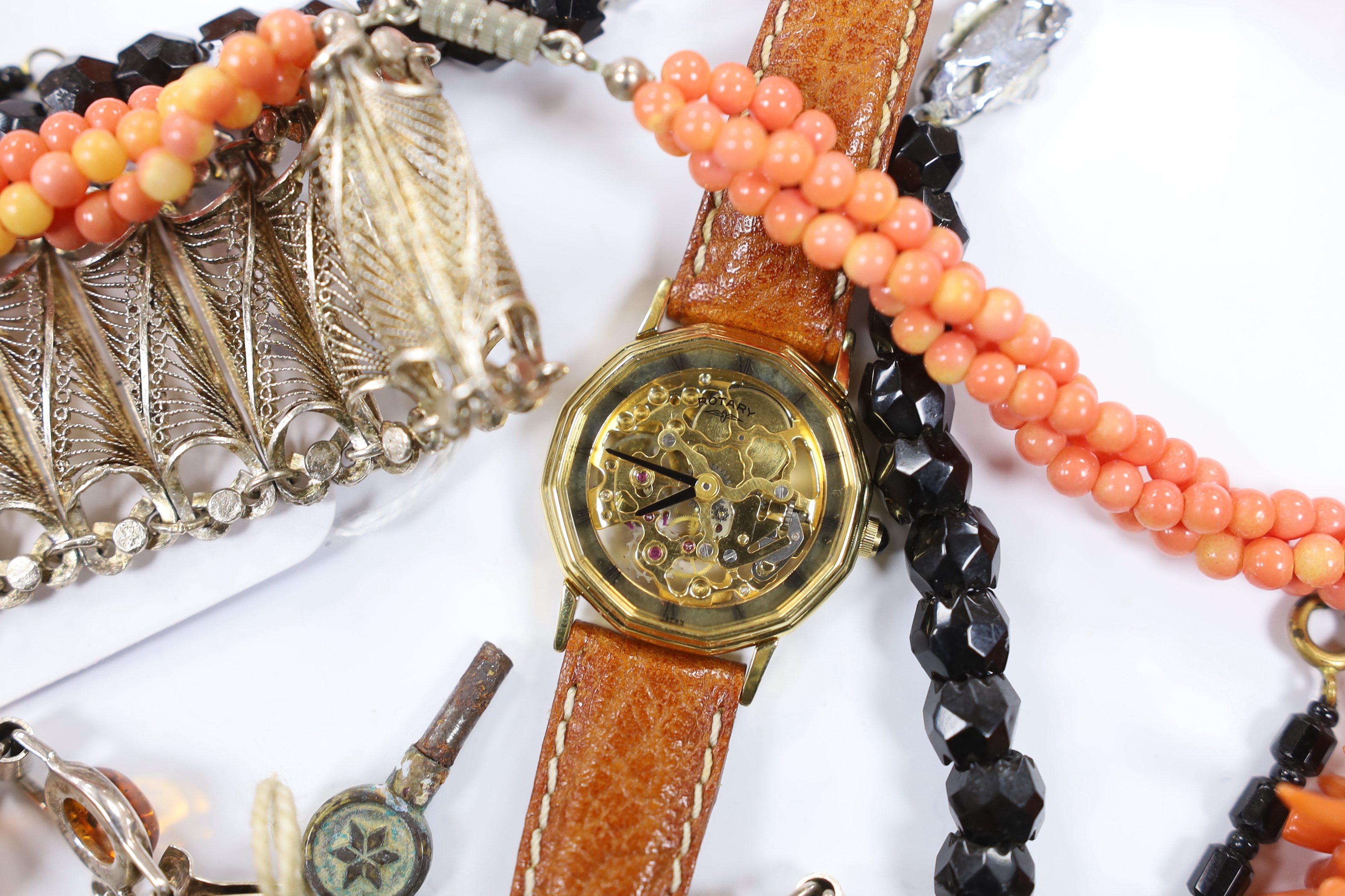 A continental 835 filigree white metal bracelet, a 925 and amber bracelet and other items - Image 4 of 5