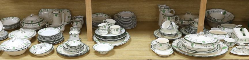 An extensive Royal Doulton Countess pattern tea, dinner and dessert service, approx. 150 pieces