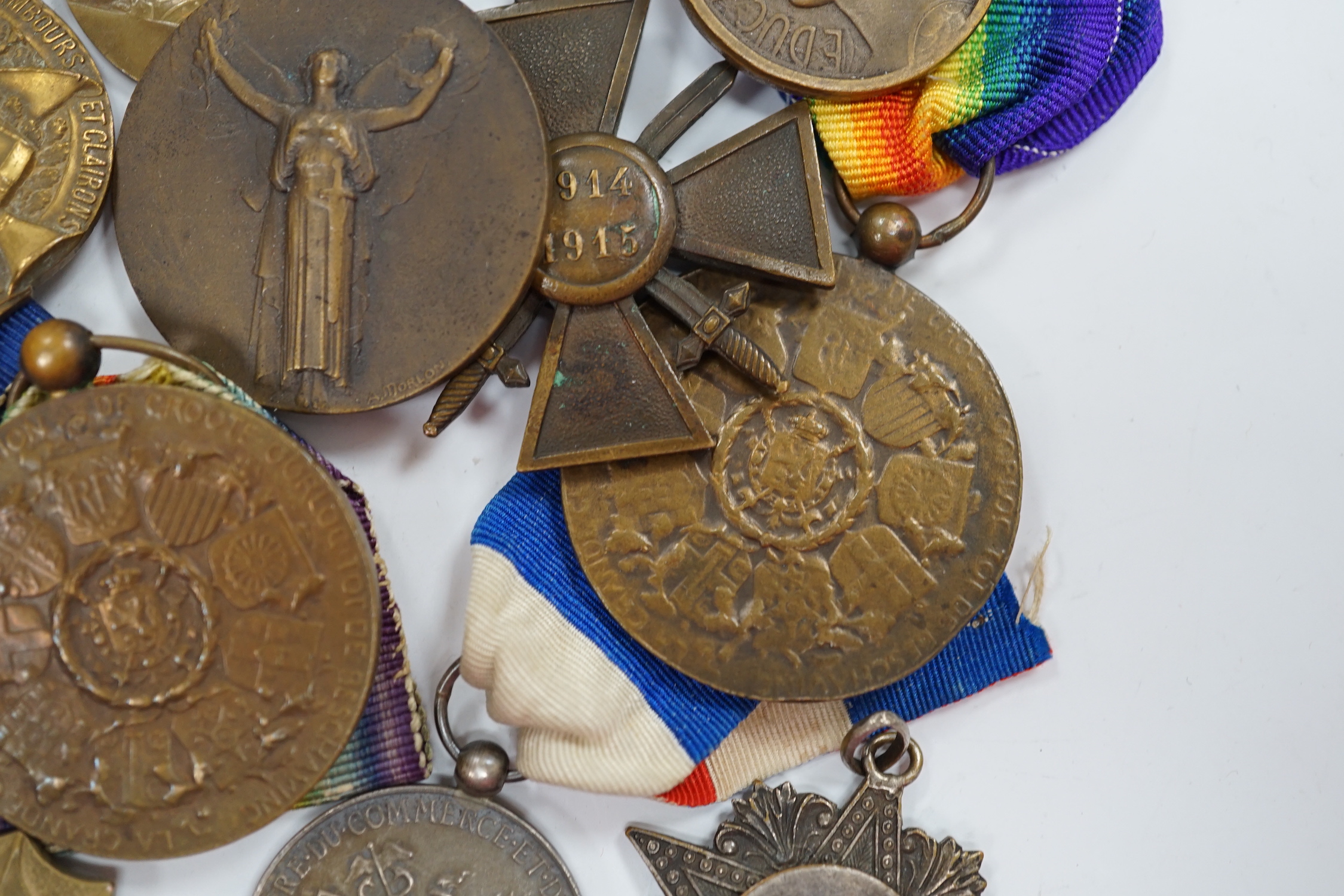 Eighteen French and Belgium medals, etc. including; Medal of Honour, War Cross, Medal of Honour - Image 14 of 17