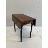 A 19th century mahogany Pembroke table, width 43cm, depth 69cm, height 72cm