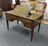 An early 19th century mahogany kneehole desk, width 117cm, depth 69cm, height 75cm