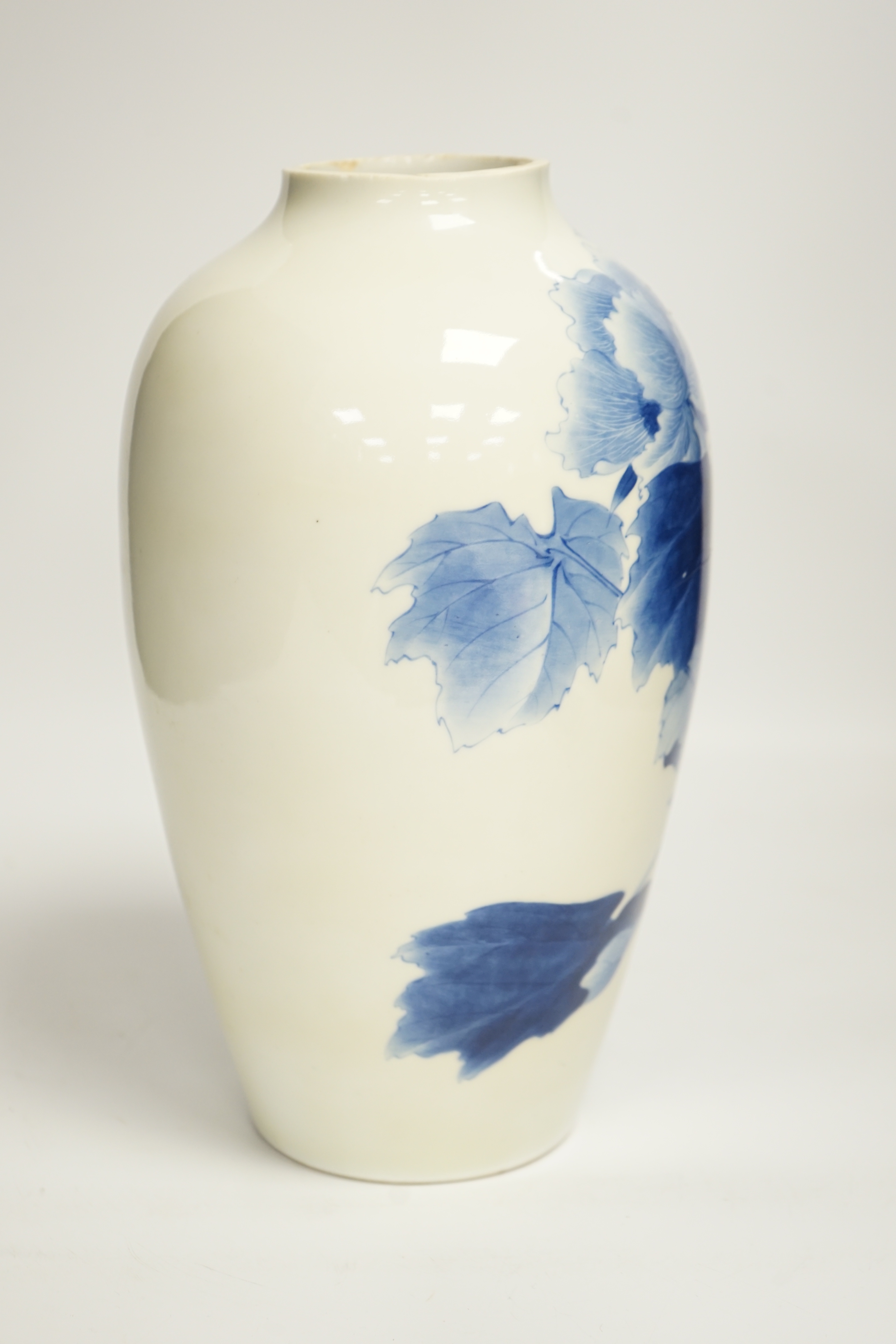 A Japanese Seto blue and white vase, 29cm high - Image 3 of 6