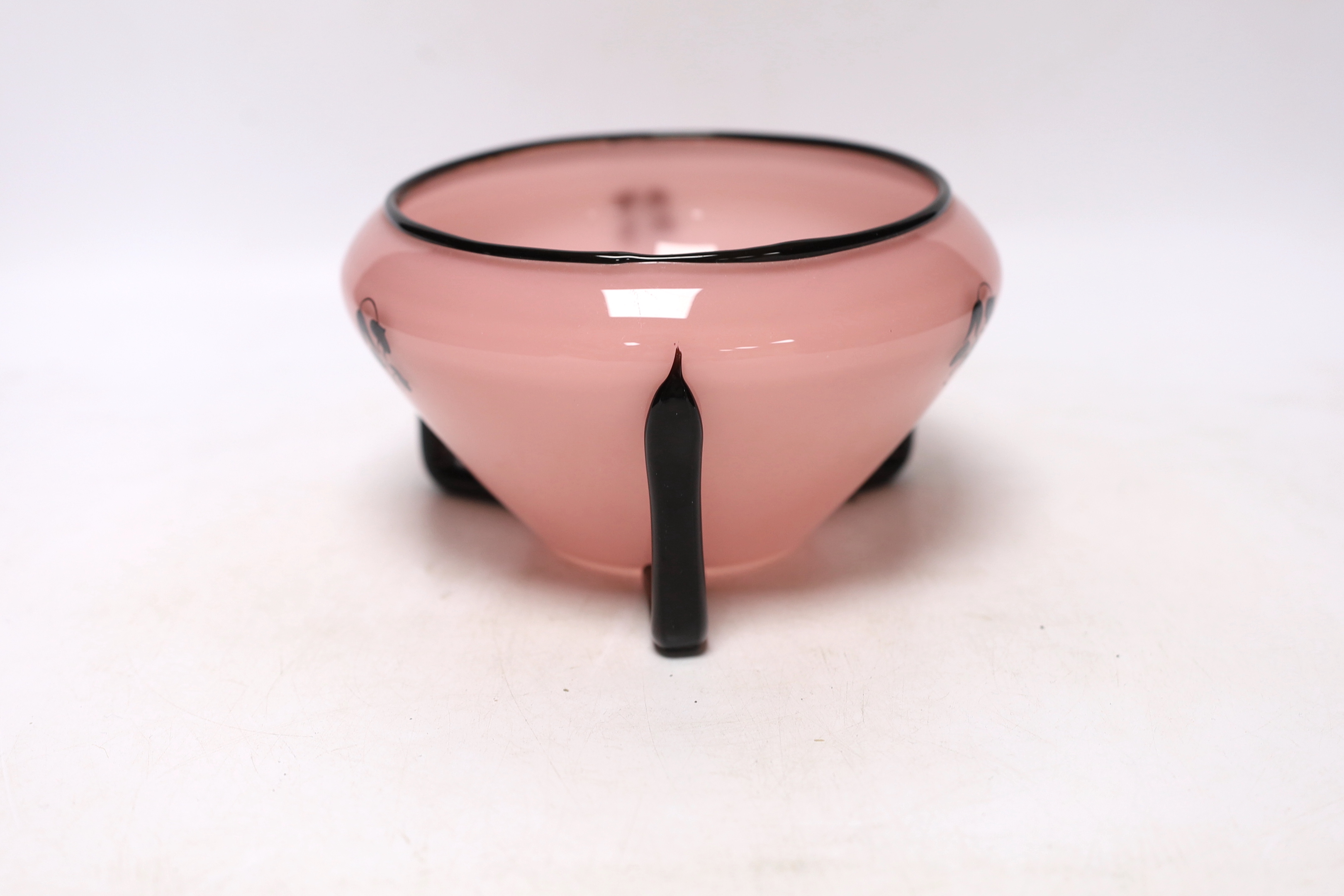 Dagobert Peche (1887-1923), a pink and black glass vase, 10cm - Image 2 of 4