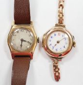 A lady's early 20th century 9k manual wind wrist watch, on an expanding 9ct bracelet(a.f.), together