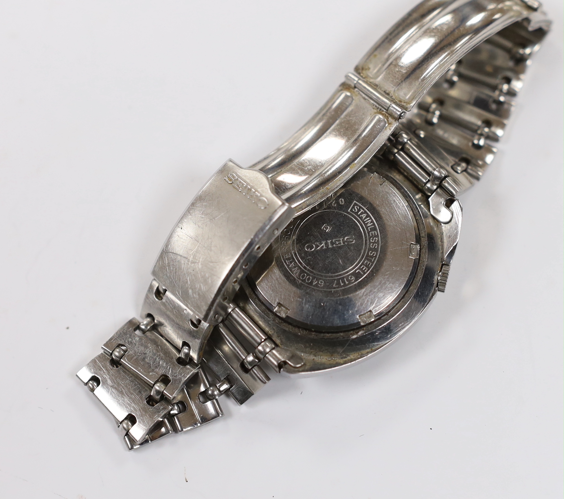 A gentleman's late 1960's stainless steel Seiko automatic World Time wrist watch, on a stainless - Image 3 of 3