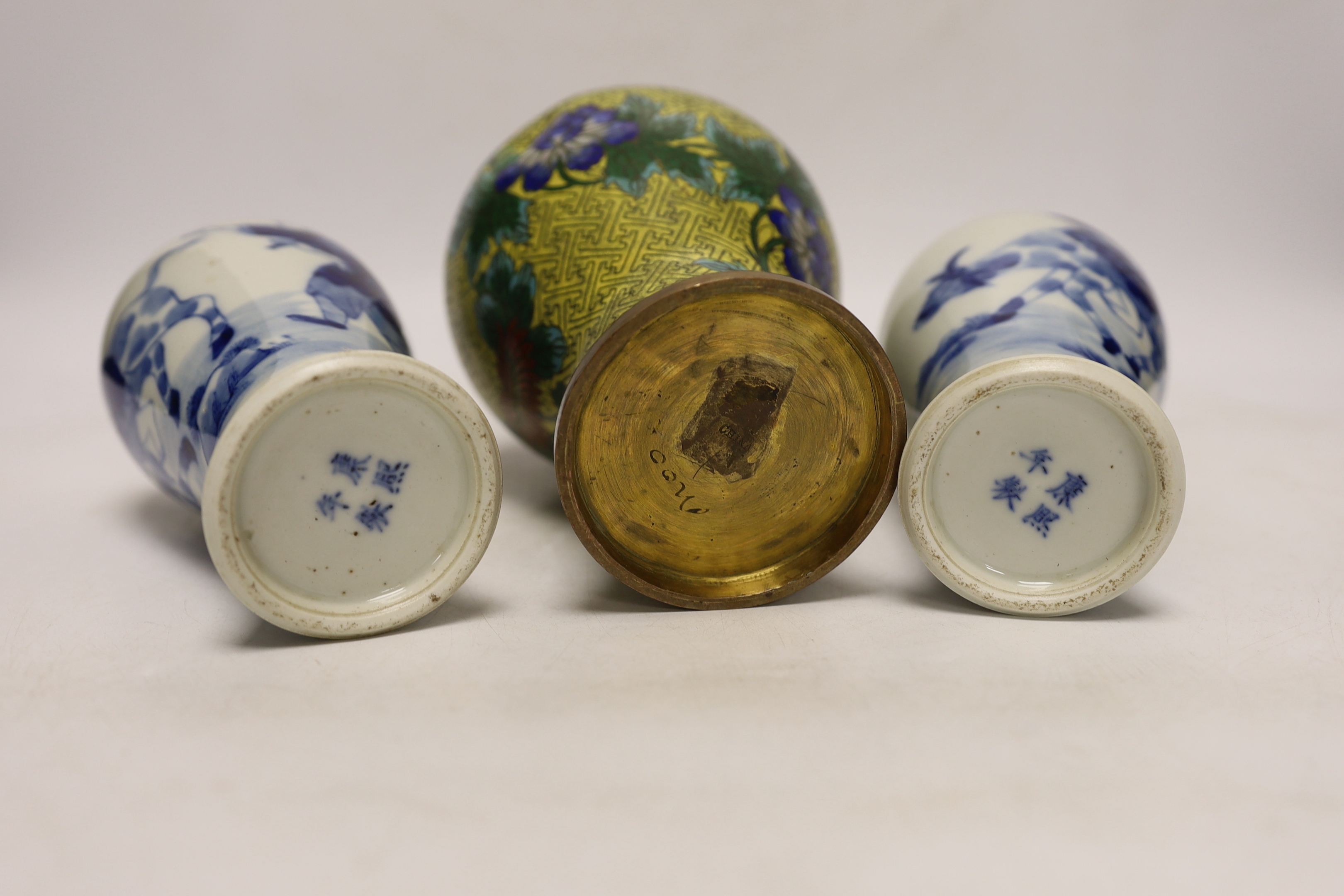 A pair of Chinese blue and white vases, c.1900 and a Chinese cloisonné enamel vase, largest 24cm - Image 5 of 5