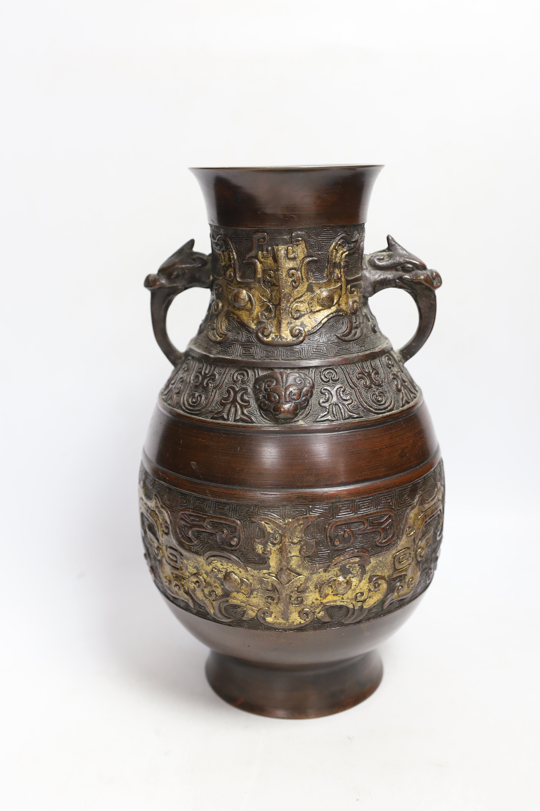 A Chinese gold splashed bronze vase, Qing period, 30cm - Image 3 of 5