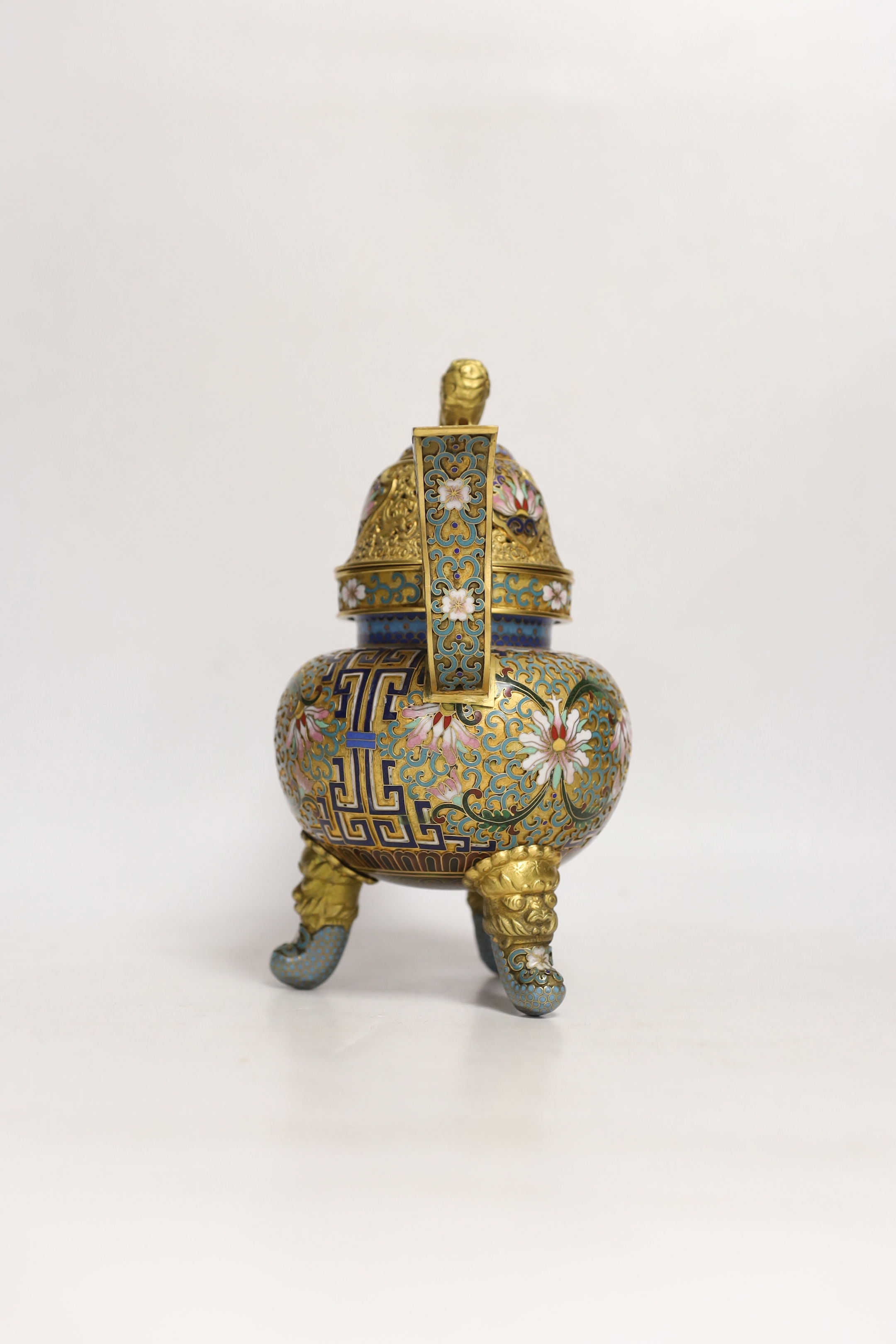 A Chinese cloisonné enamel tripod censer and cover, 22cm high including cover - Image 2 of 5
