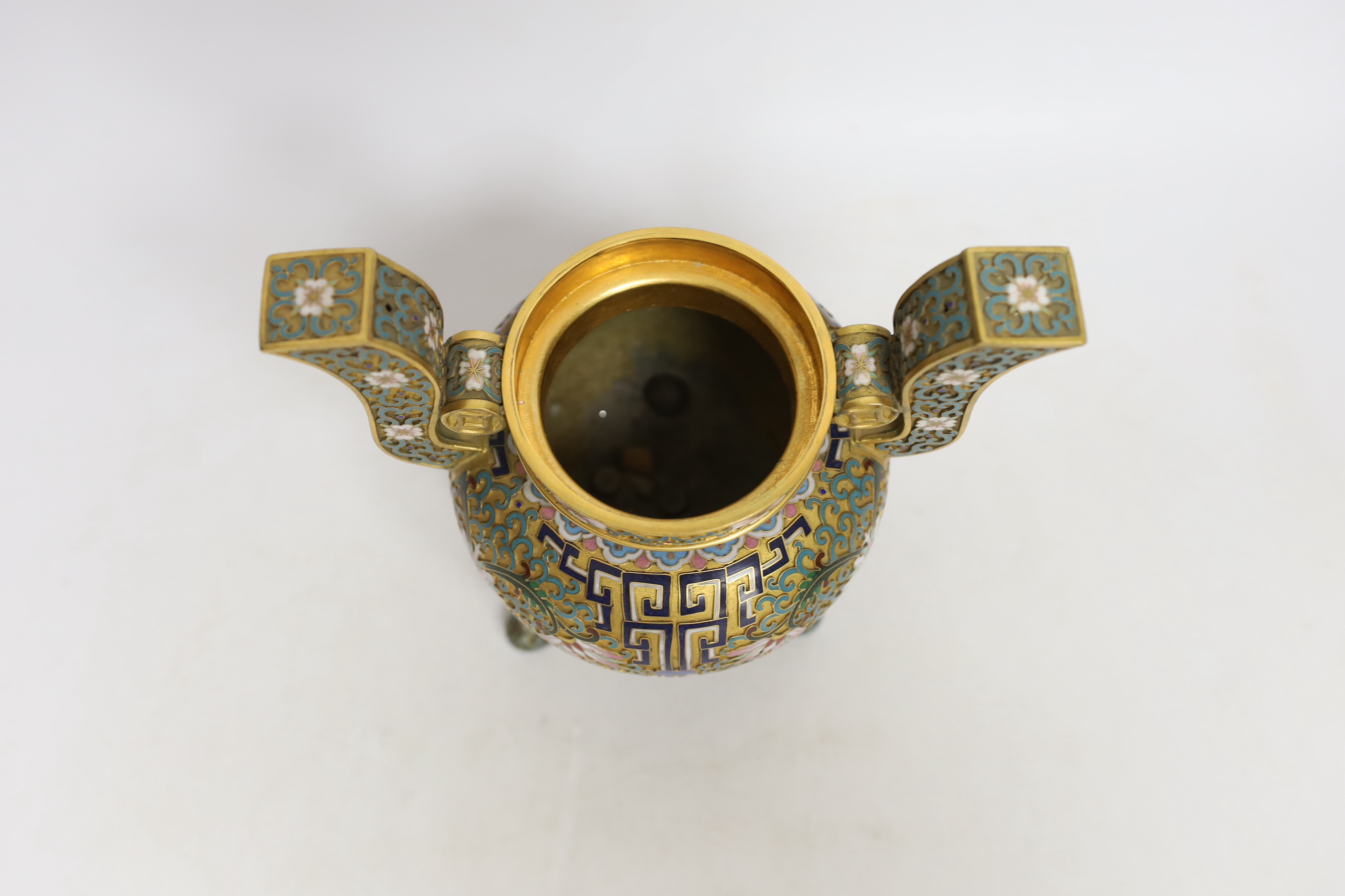 A Chinese cloisonné enamel tripod censer and cover, 22cm high including cover - Image 4 of 5