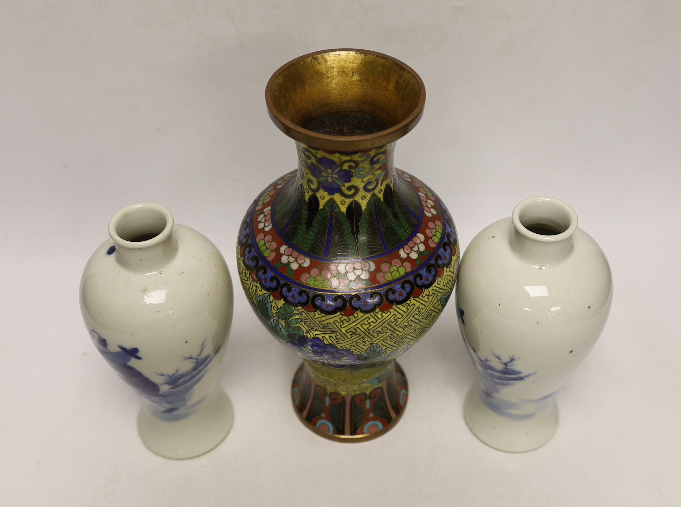 A pair of Chinese blue and white vases, c.1900 and a Chinese cloisonné enamel vase, largest 24cm - Image 4 of 5