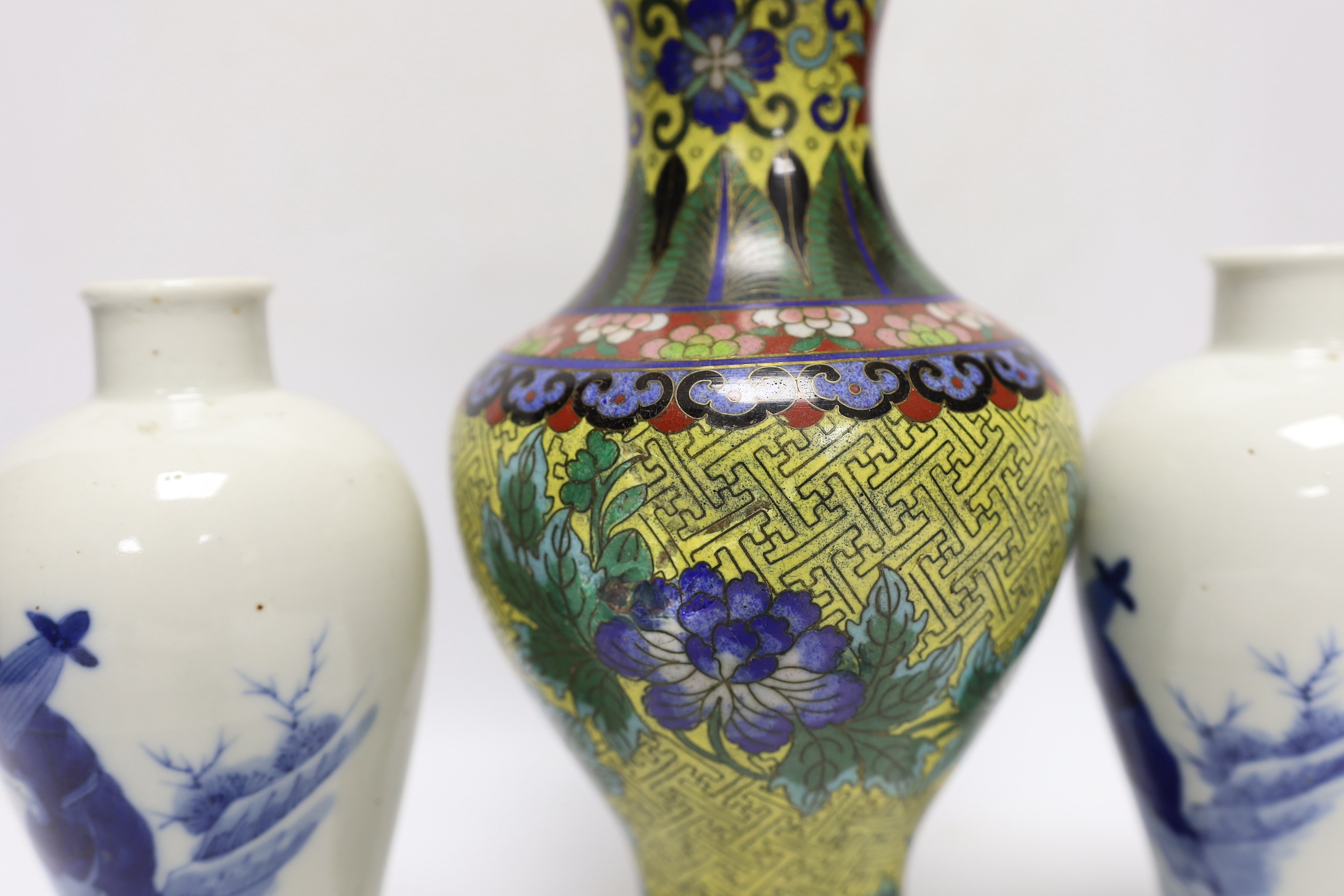 A pair of Chinese blue and white vases, c.1900 and a Chinese cloisonné enamel vase, largest 24cm - Image 3 of 5