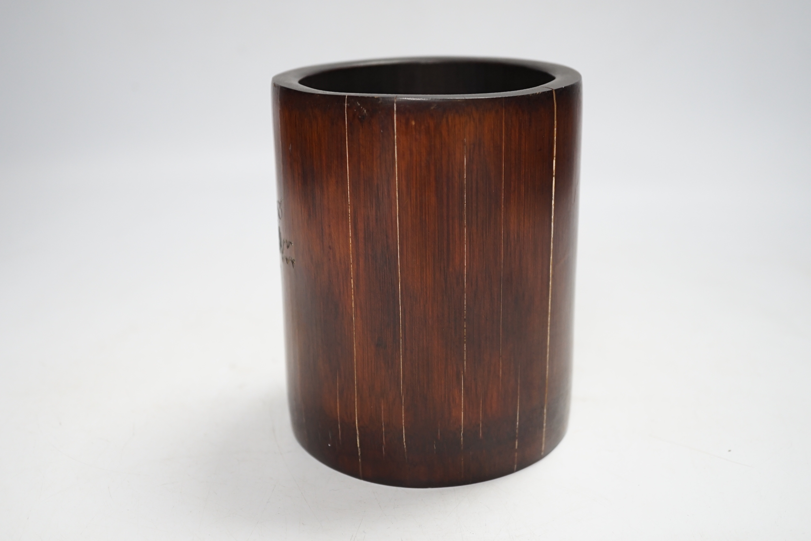 A Chinese bamboo brushpot, 13.5cm high - Image 2 of 5
