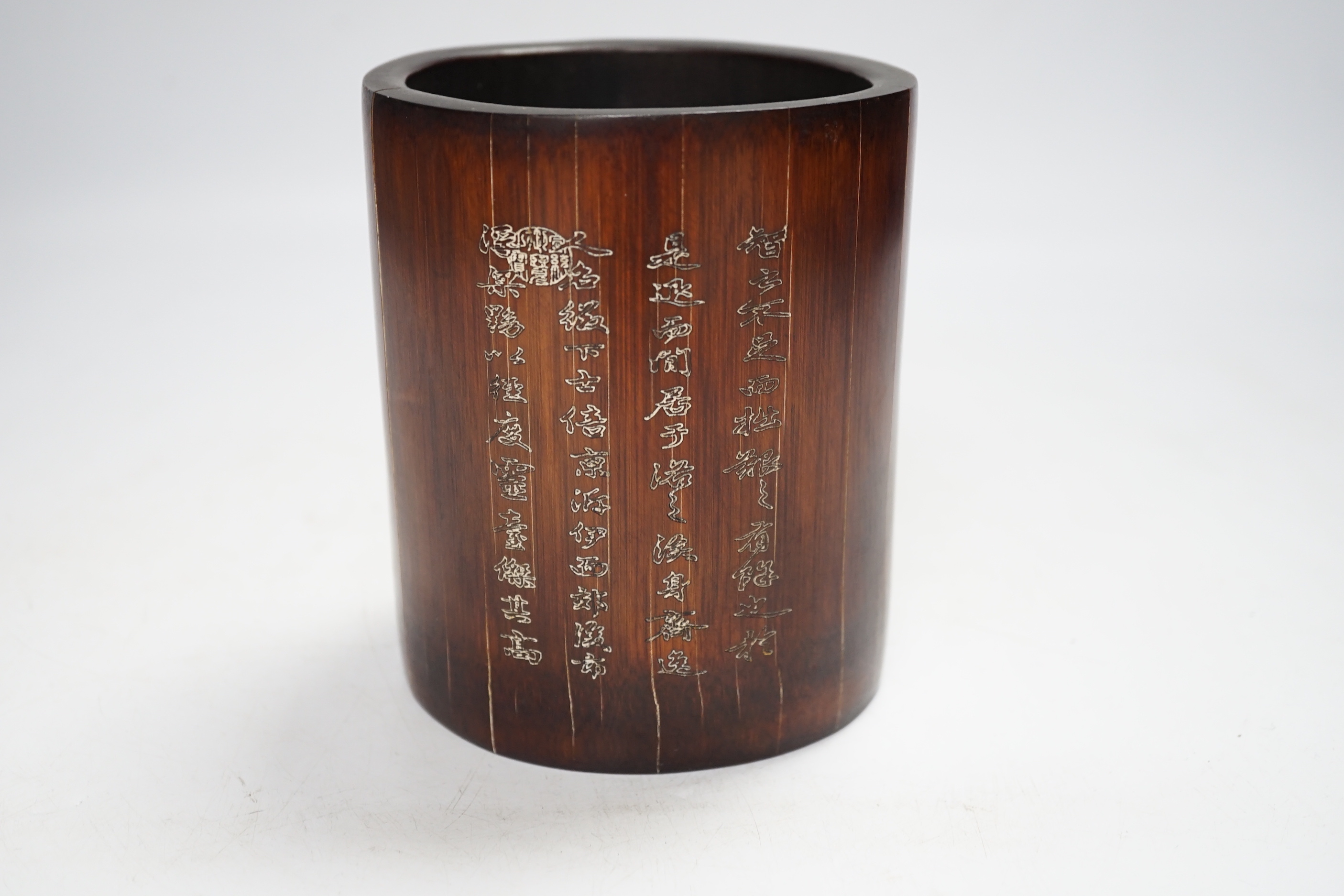 A Chinese bamboo brushpot, 13.5cm high - Image 3 of 5