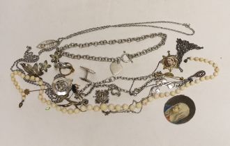A small group of assorted mainly silver jewellery, including an albert, Scottish 'Gang Warily'