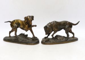 Two patinated spelter models of hunting dogs 20cm