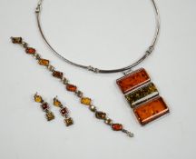 A modern 925 and three stone amber set pendant necklace, 42cm, together with a similar bracelet