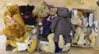 A Classic 'Fellow' Terrier label / tag with five assorted yellow tag animals, also boxed Museum