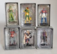 A collection of boxed Eaglemoss magazine issue Marvel figurines with related magazines in two