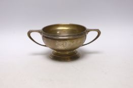 A George VI silver two handled sugar bowl, Mappin & Webb, Sheffield 1945, 6.8oz.