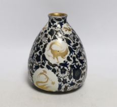 A 1930s Focaccia e Melandri, Faenza maiolica vase, 18cm
