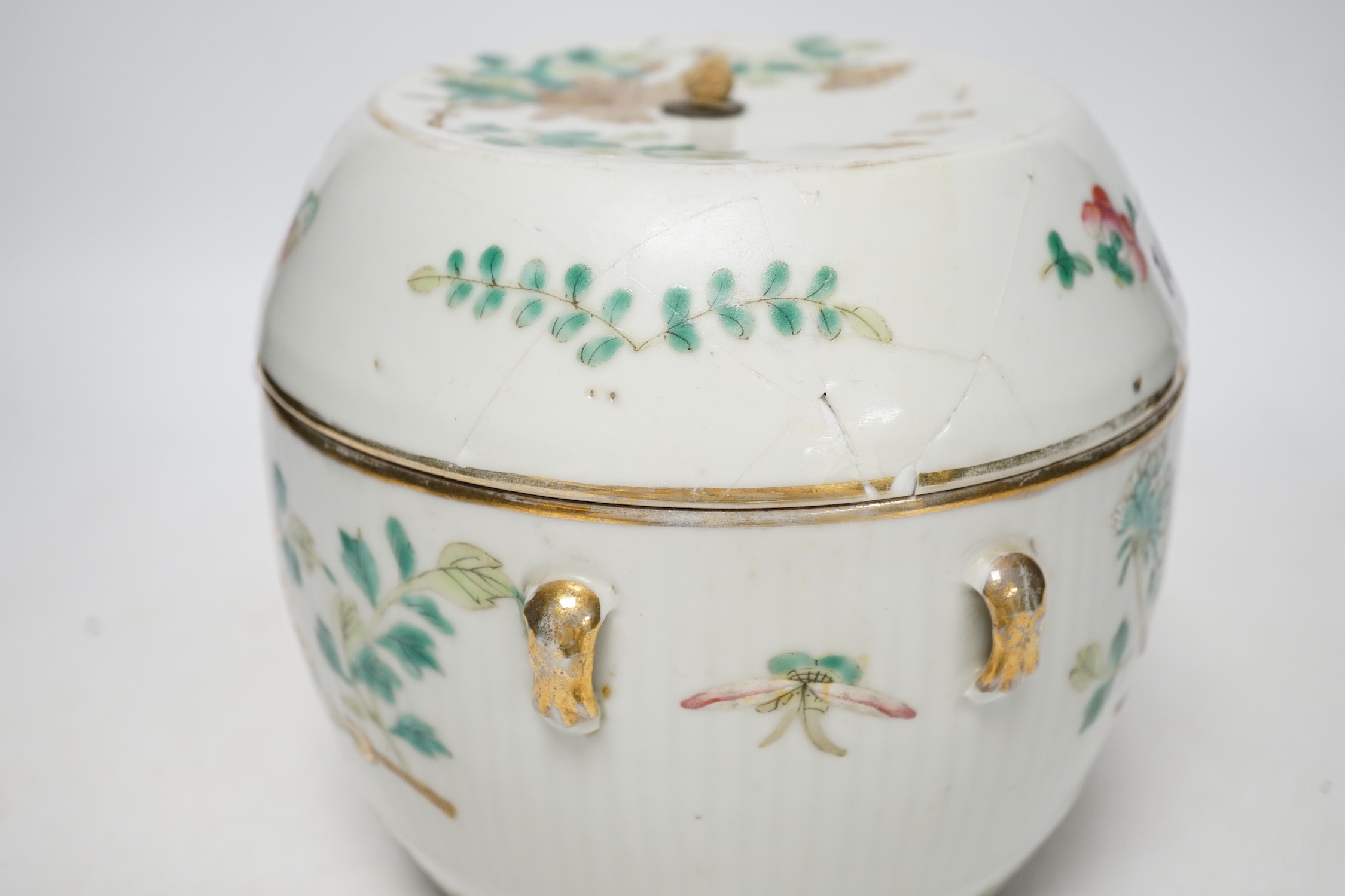 A Chinese enamelled porcelain barrel shaped jar and covered, 19th century, 16cm high - Image 5 of 7