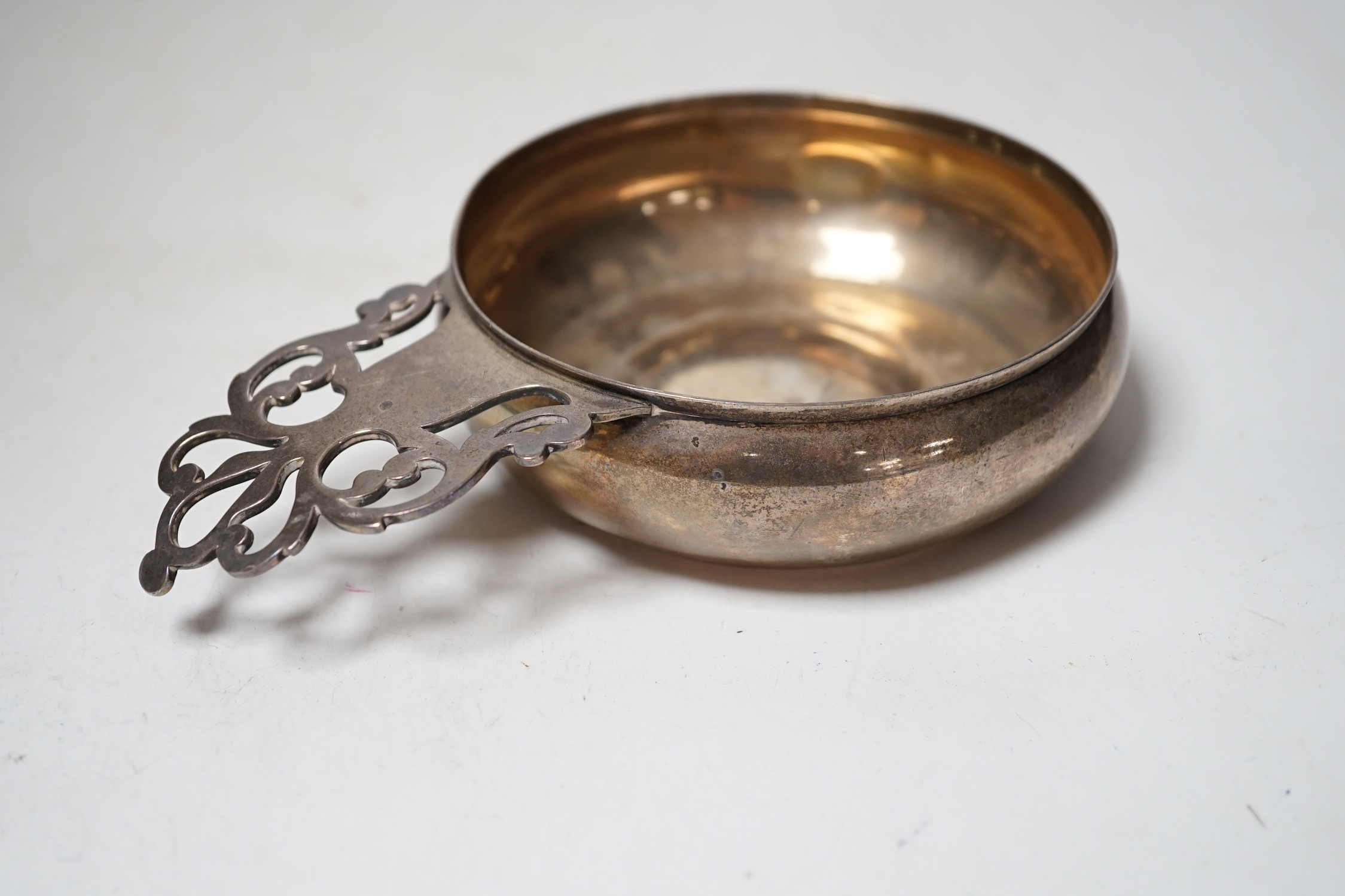 A Tiffany & Co sterling bleeding bowl, a replica of the original in the Clearwater Collection by - Image 3 of 4