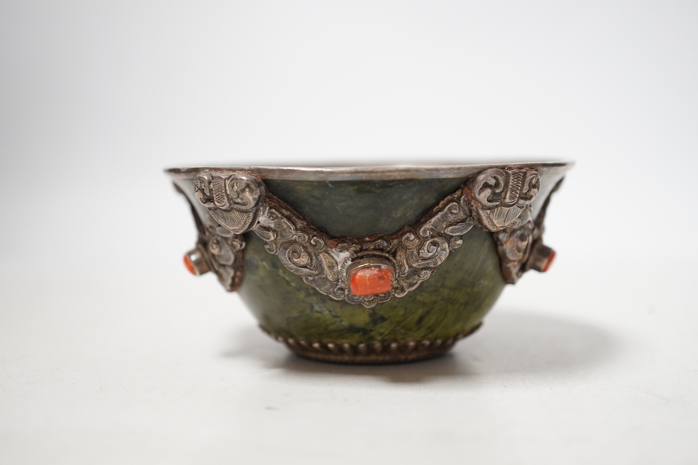 A Tibetan silver cup and a silver mounted hard stone bowl - Image 2 of 4