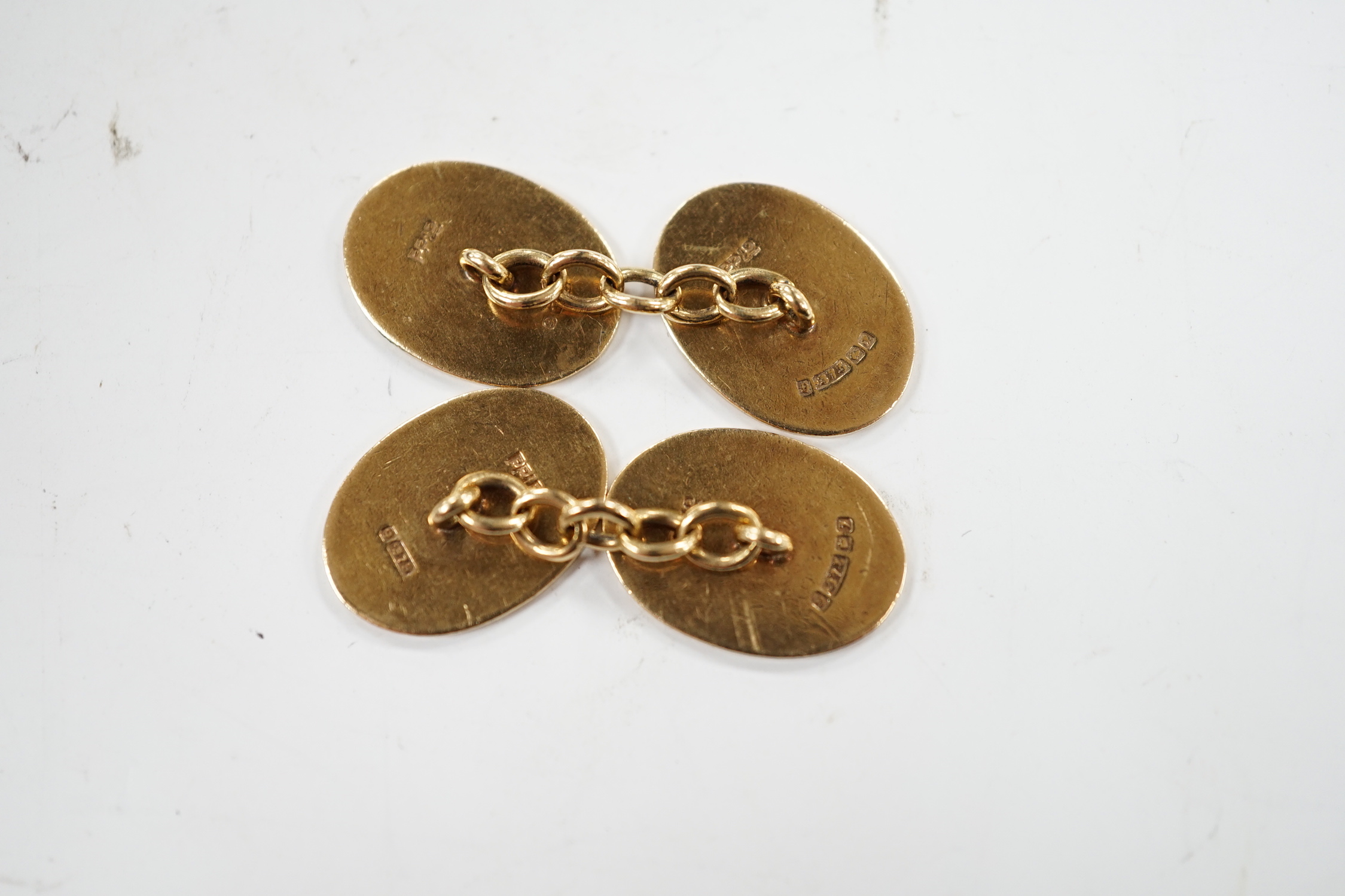 A pair of early 1960's 9ct gold oval cufflinks, with engraved crest and monogram, 10.3 grams. - Image 3 of 10
